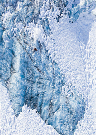 Illustration for article titled 8 Wild Ski Photographs, And The Stories Behind Them